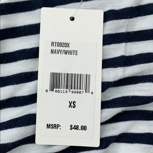❤️ Splendid Classic Navy and White Striped T-shirt NWOT - Picture 6 of 7